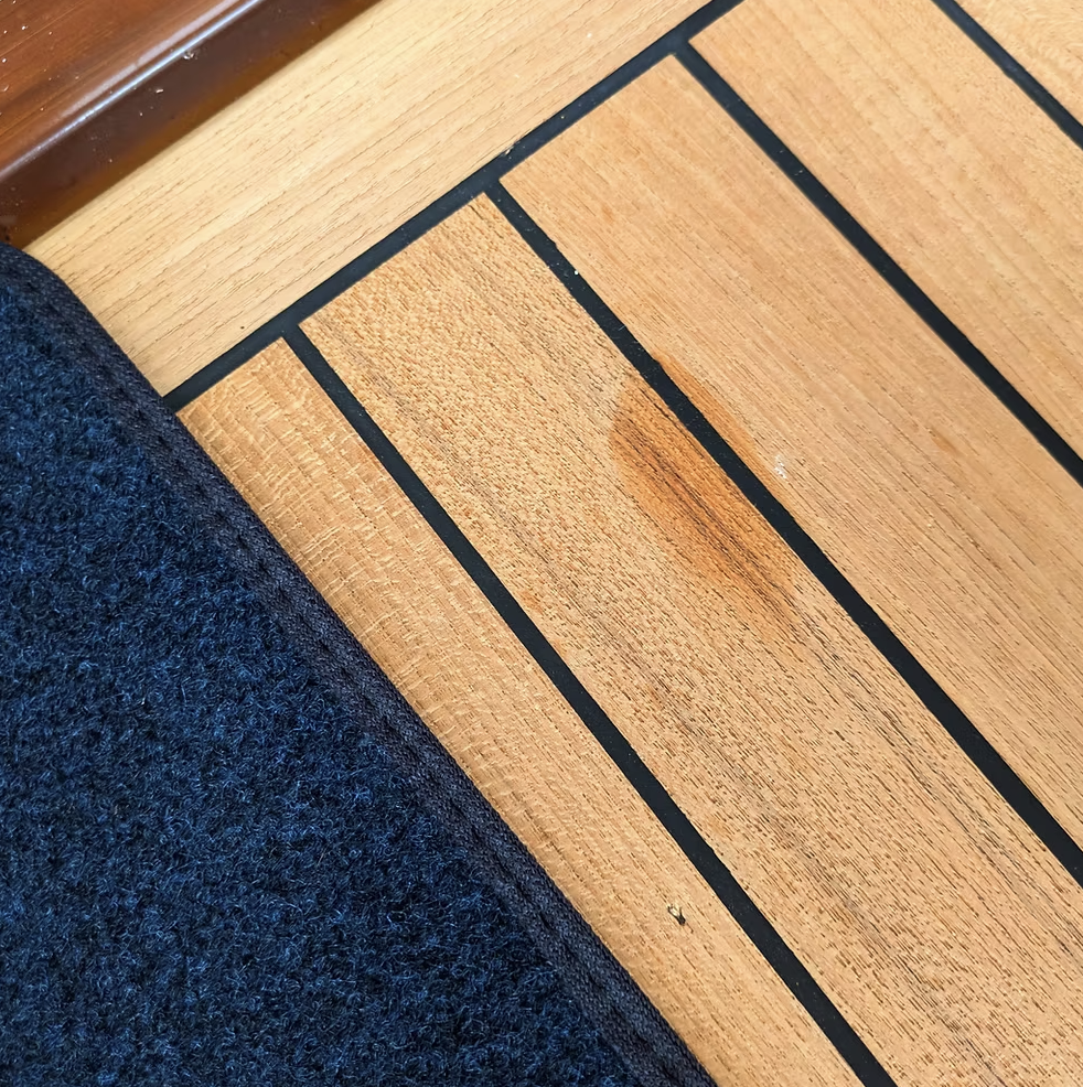TEAK OIL STAIN OUT